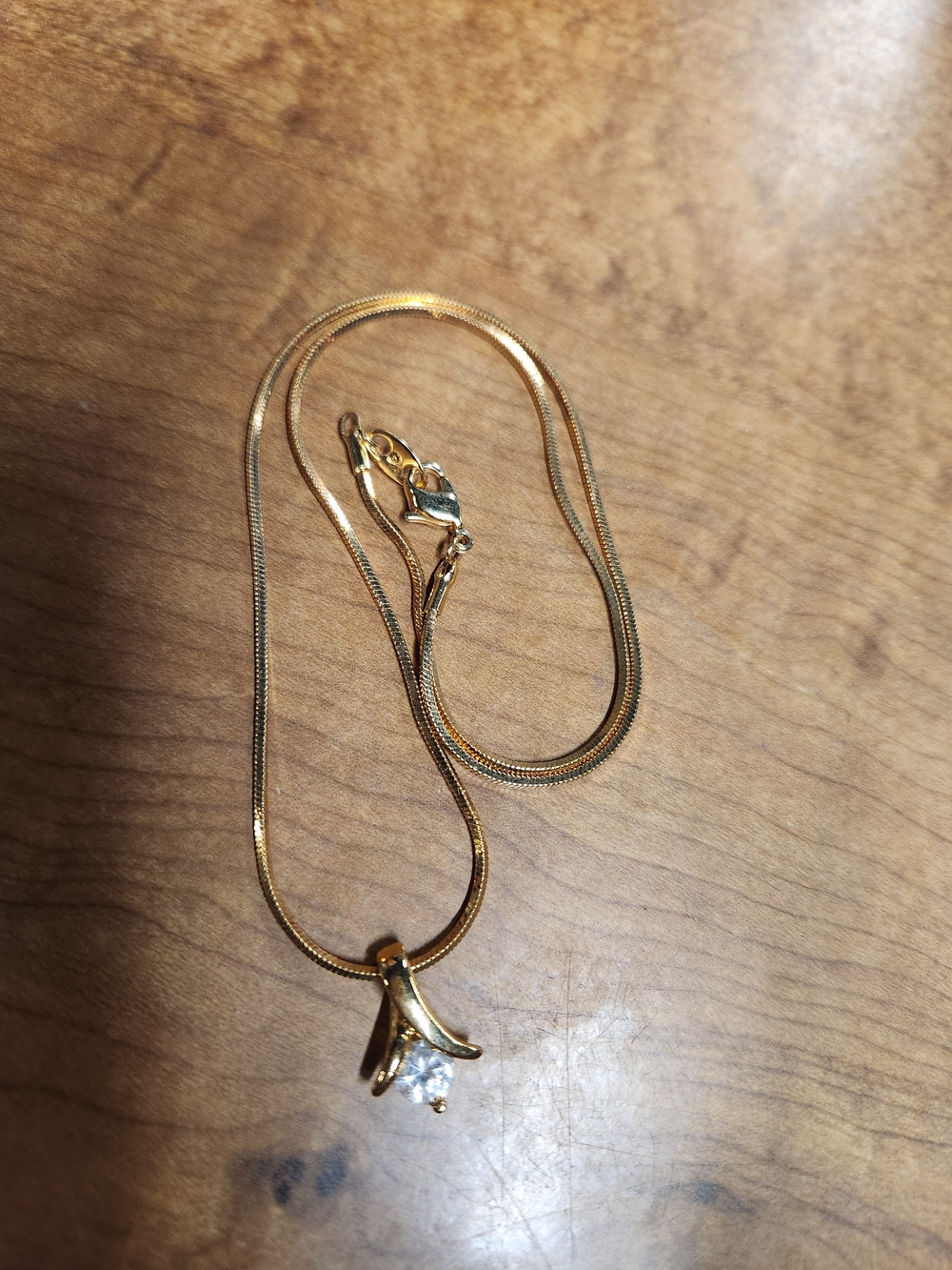 Vintage avonPendant Necklace with Clear Stone